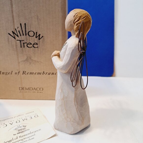 Willow Tree "Angel of Remembrance” figurine - Picture 5 of 10
